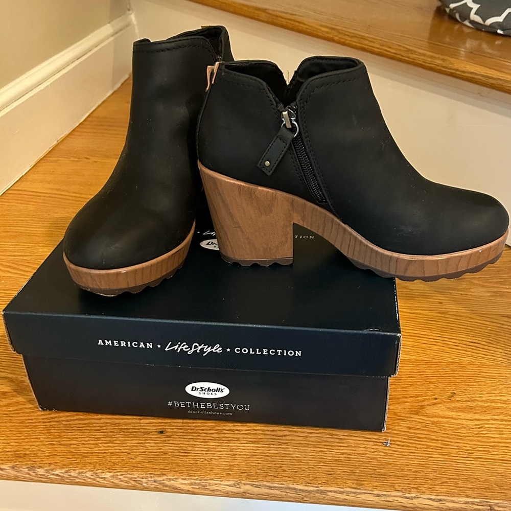 Dr Scholls size 7 bootie